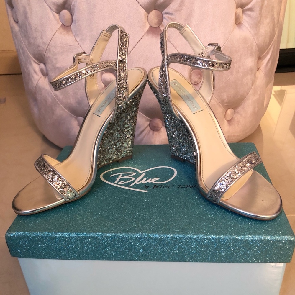 NWOT Blue by Betsey Johnson Wedged Heel